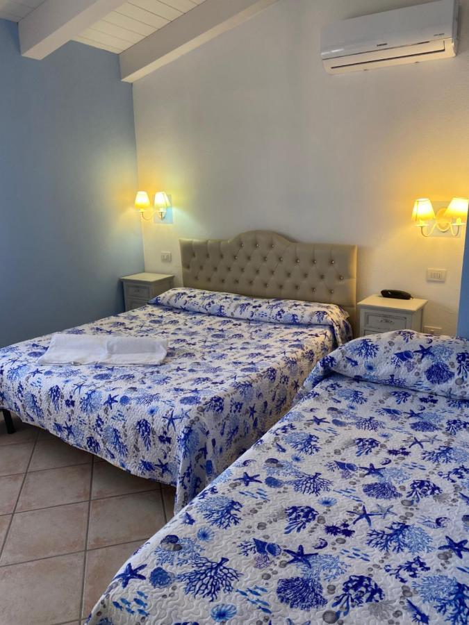 Hotel Tabby Golfo Aranci Exterior photo