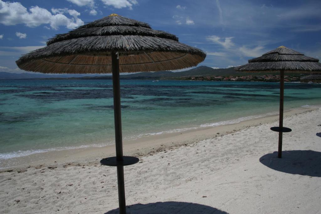 Hotel Tabby Golfo Aranci Exterior photo